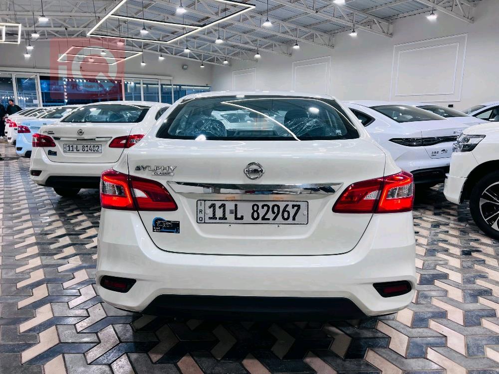 نيسان سنترا